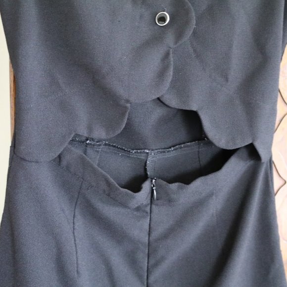 Monteau Scalloped Romper NWOT! - Black, Size S - Picture 12 of 16